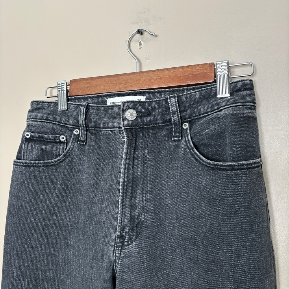 Abercrombie & Fitch jeans curve love the mom high rise black denim Sz 26 2s EUC - Picture 4 of 13